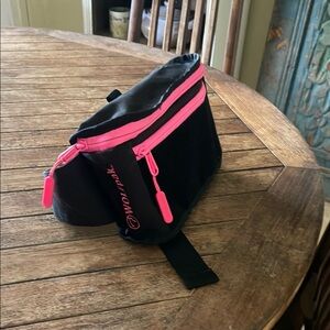 New , never used Wolfpak Fanny pack